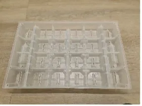 Transparante biodegradeerbare cassette met vakken